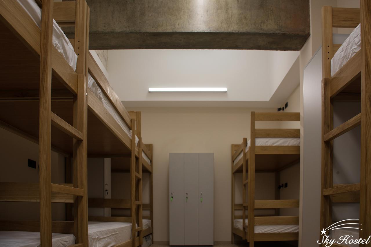 Sky Hostel Kiev Dış mekan fotoğraf
