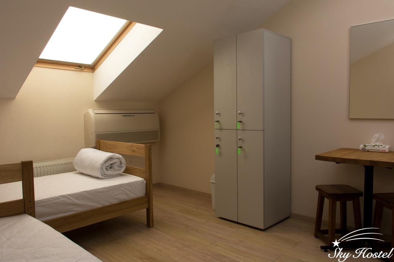 Sky Hostel Kiev Dış mekan fotoğraf